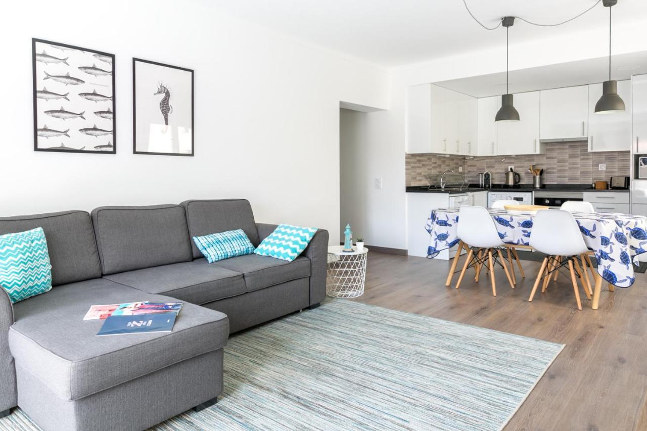1 Bedroom Beach Apartment With Balcony 2 Min Walk To The Beach! 卡帕里卡海岸 外观 照片