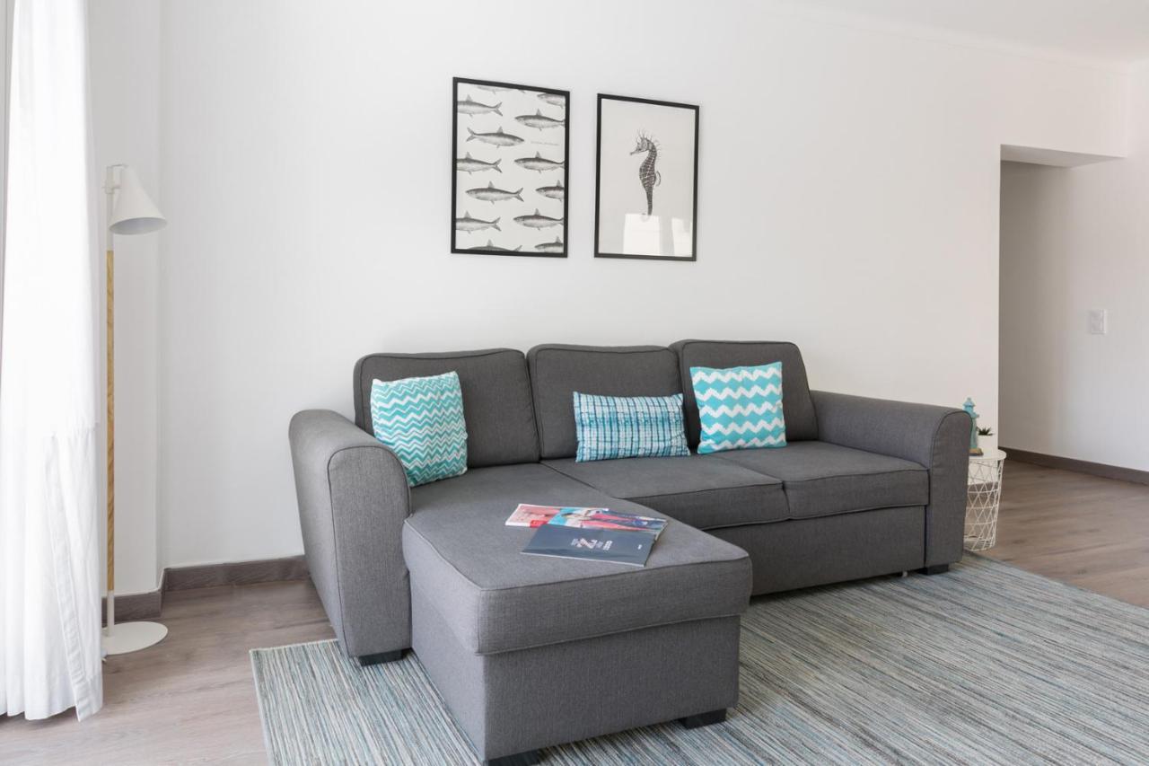 1 Bedroom Beach Apartment With Balcony 2 Min Walk To The Beach! 卡帕里卡海岸 外观 照片